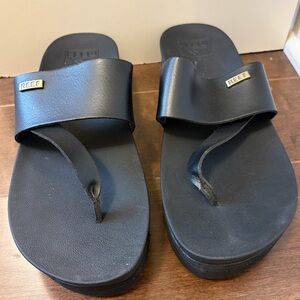 Reef Black Platform Toe-Post Slides
